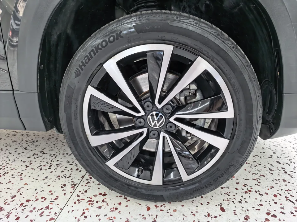 Volkswagen Tharu 2021 Tuyue 280TSI 2WD Luxury Edition PLUS 2022 — миниатюра 4