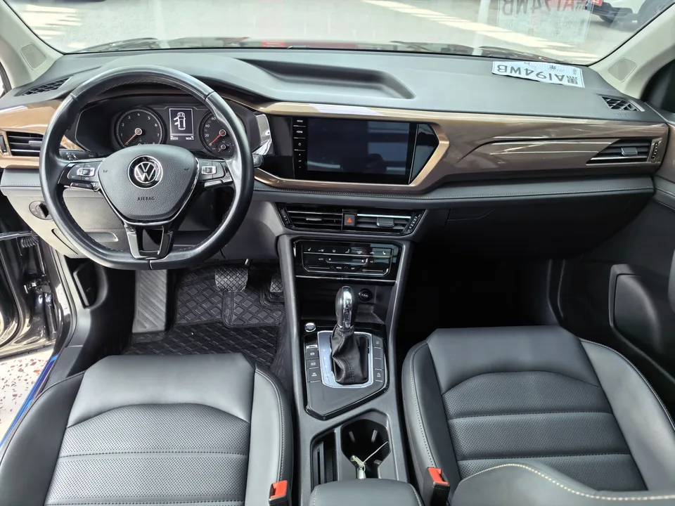 Volkswagen Tharu 2021 Tuyue 280TSI 2WD Luxury Edition PLUS 2022 — миниатюра 5