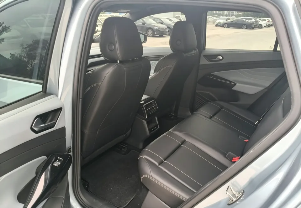 Volkswagen ID.4X ID.4 X 2025 Smart Edition Pure Smart Edition 2024 — миниатюра 3