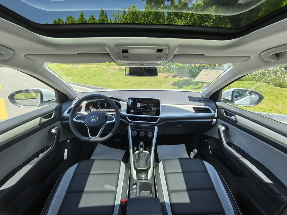 Volkswagen T-Roc facelift 280TSI DSG Time Edition 2026 — миниатюра 5