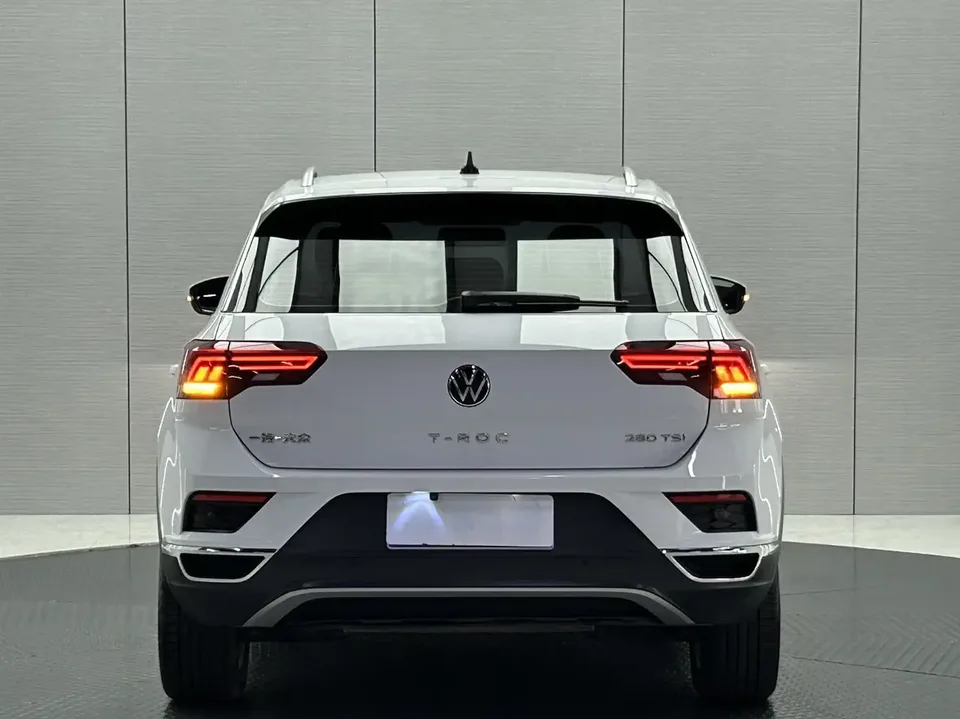 Volkswagen T-Roc Tanyue 280TSI DSG 2WD Elite PLUS 2022 — миниатюра 2