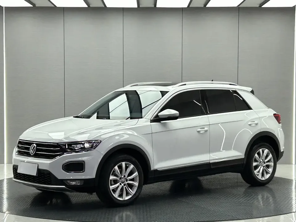 Volkswagen T-Roc Tanyue 280TSI DSG 2WD Elite PLUS 2022 — фото 1, купить с доставкой в Москву