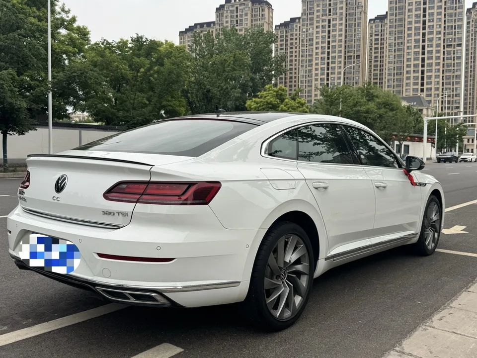 Volkswagen Arteon CC 2023 Volkswagen CC 2023 380TSI Eye-catching Edition 2023 — thumbnail 2