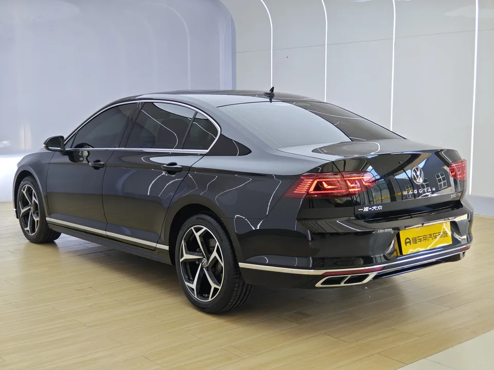 Volkswagen Magotan Magotan 2025 Magotan 2025 Public Edition 330TSI DSG Luxury Edition 2025 — thumbnail 2