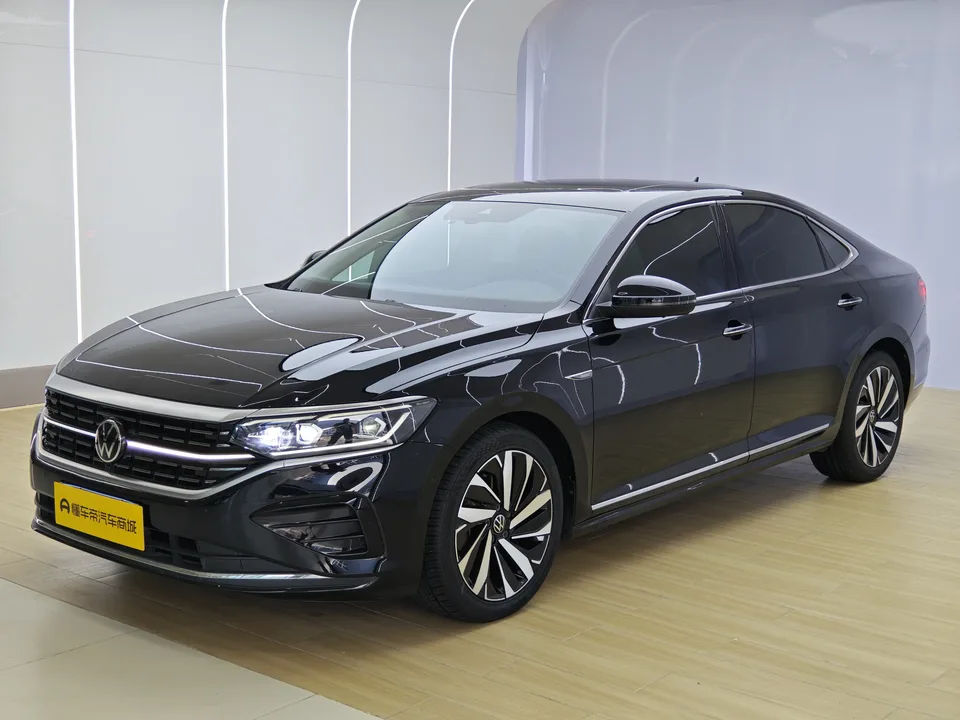 Volkswagen Passat 2023