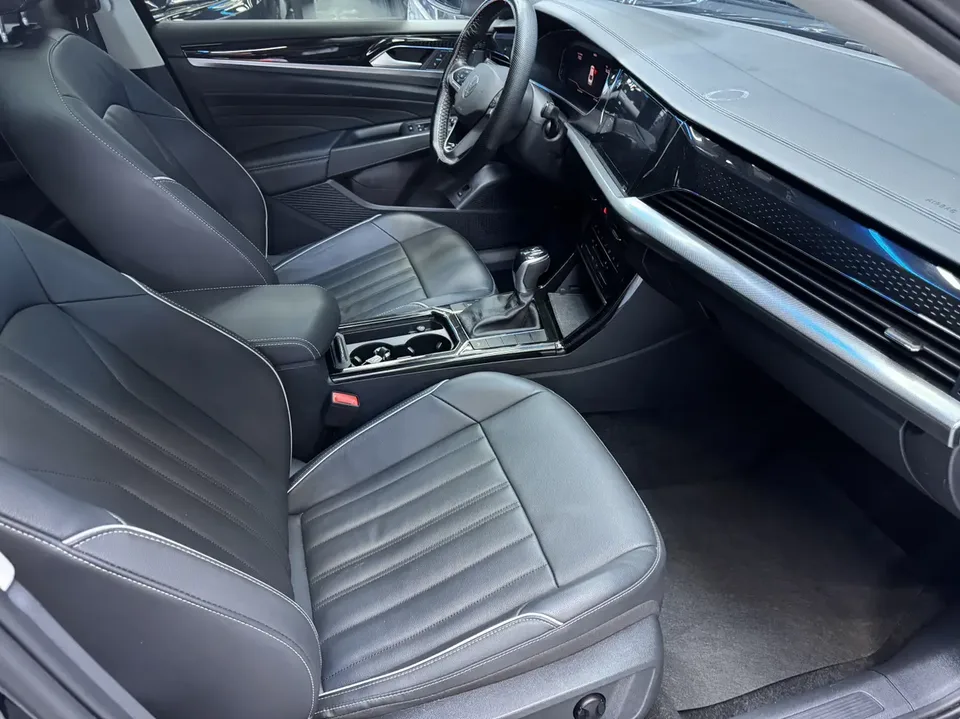 Volkswagen Passat Passat 2022 330TSI Star Elite Edition 2022 — миниатюра 3