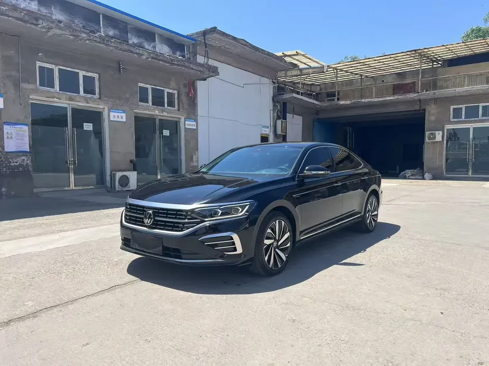 Volkswagen Passat 2023