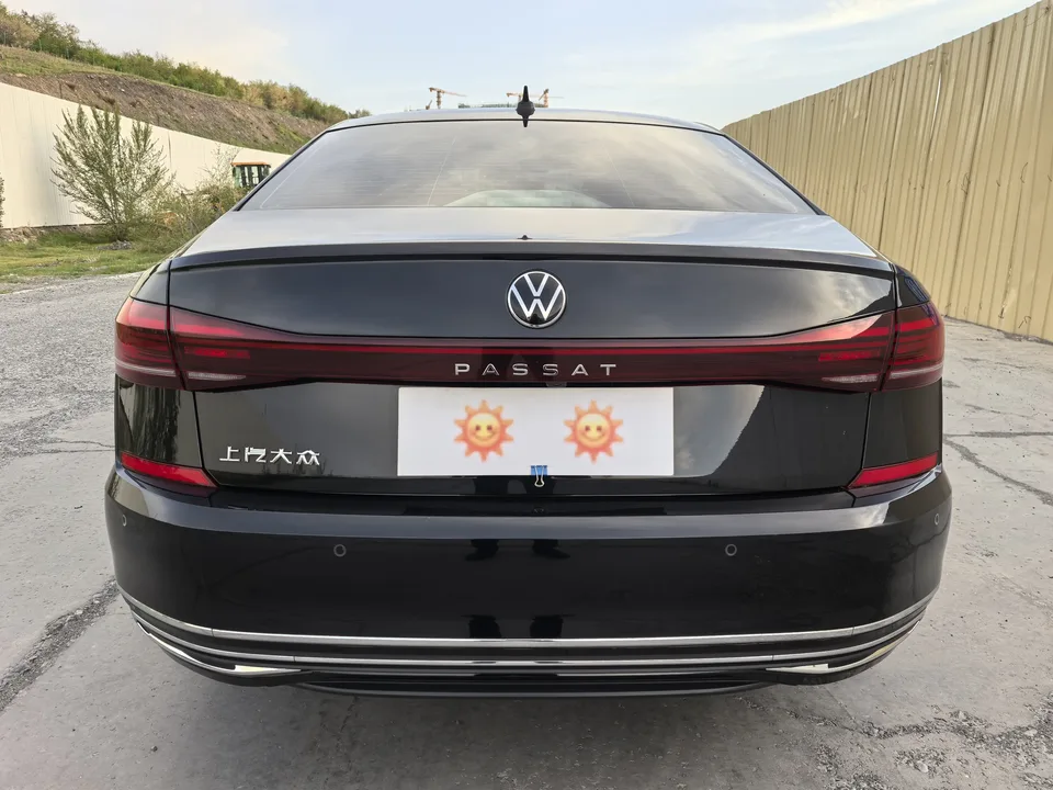Volkswagen Passat facelift 380TSI luxury version 2024 — миниатюра 2