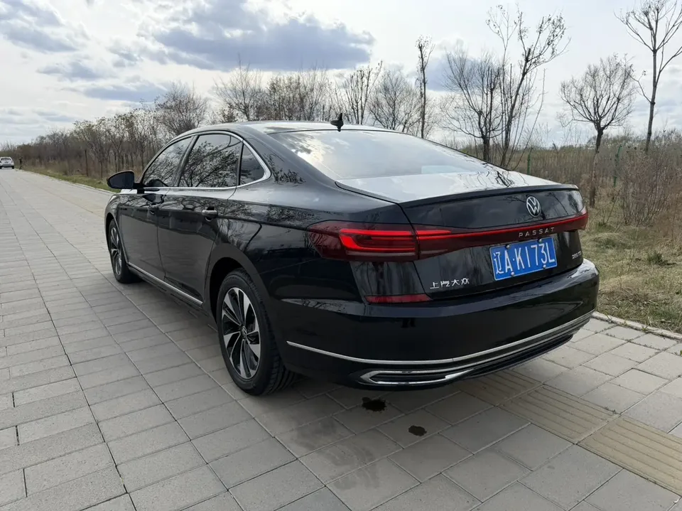 Volkswagen Passat Passat 2022 280TSI Elite Edition 2022 — миниатюра 2