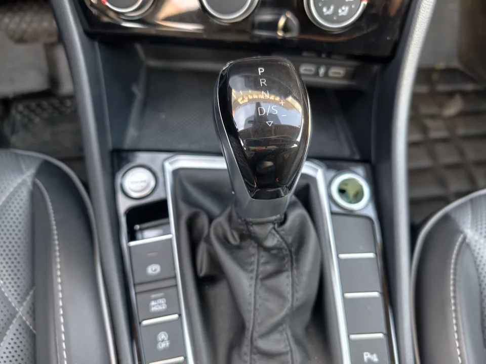 Volkswagen Sagitar 2023 Sagitar 300TSI DSG Beyond Edition 2023 — миниатюра 4