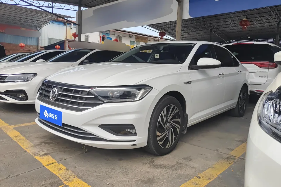 Volkswagen Sagitar 2022