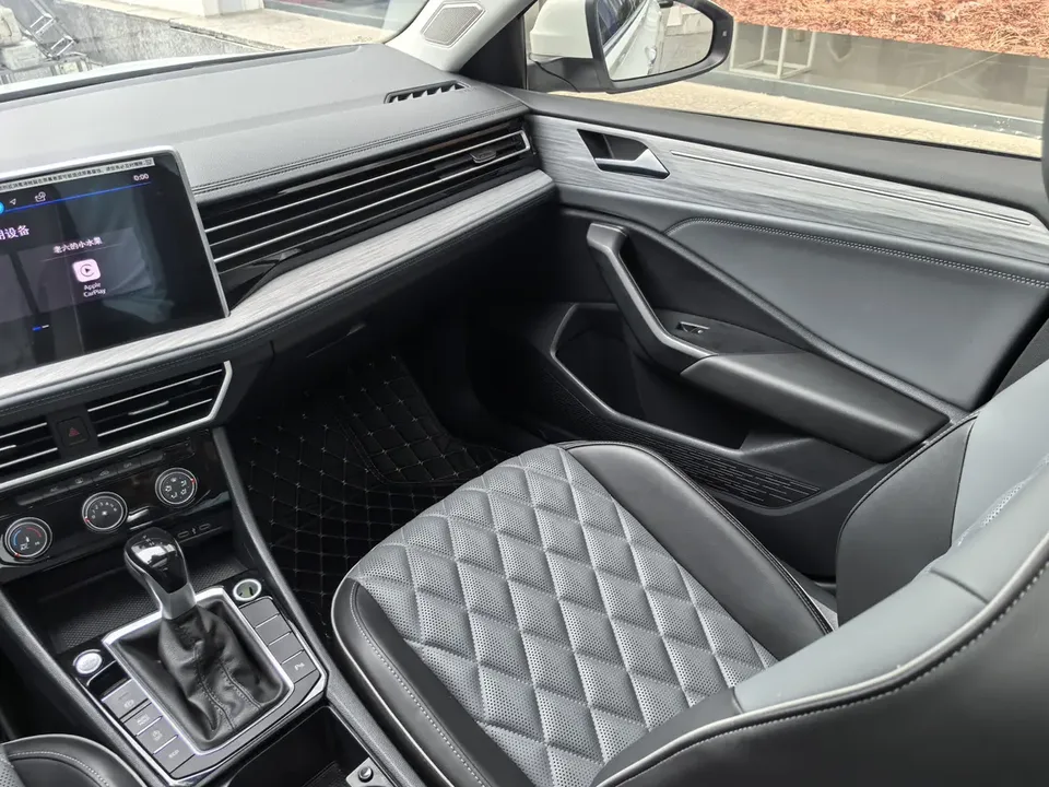 Volkswagen Sagitar Sagitar 300TSI DSG Beyond Edition 2024 — миниатюра 3