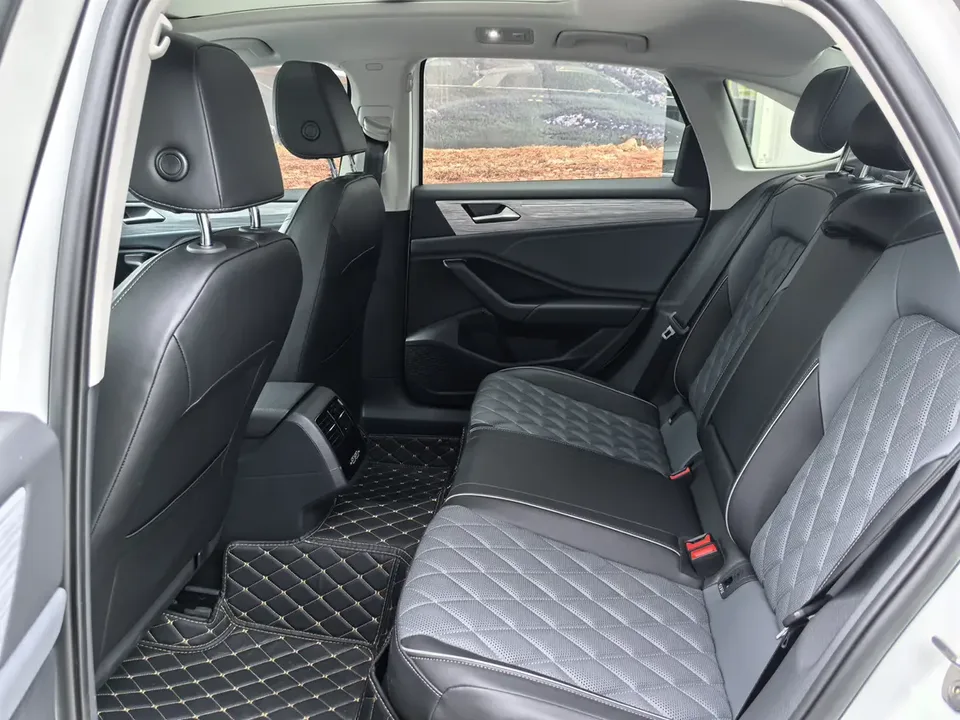 Volkswagen Sagitar Sagitar 300TSI DSG Beyond Edition 2024 — миниатюра 5