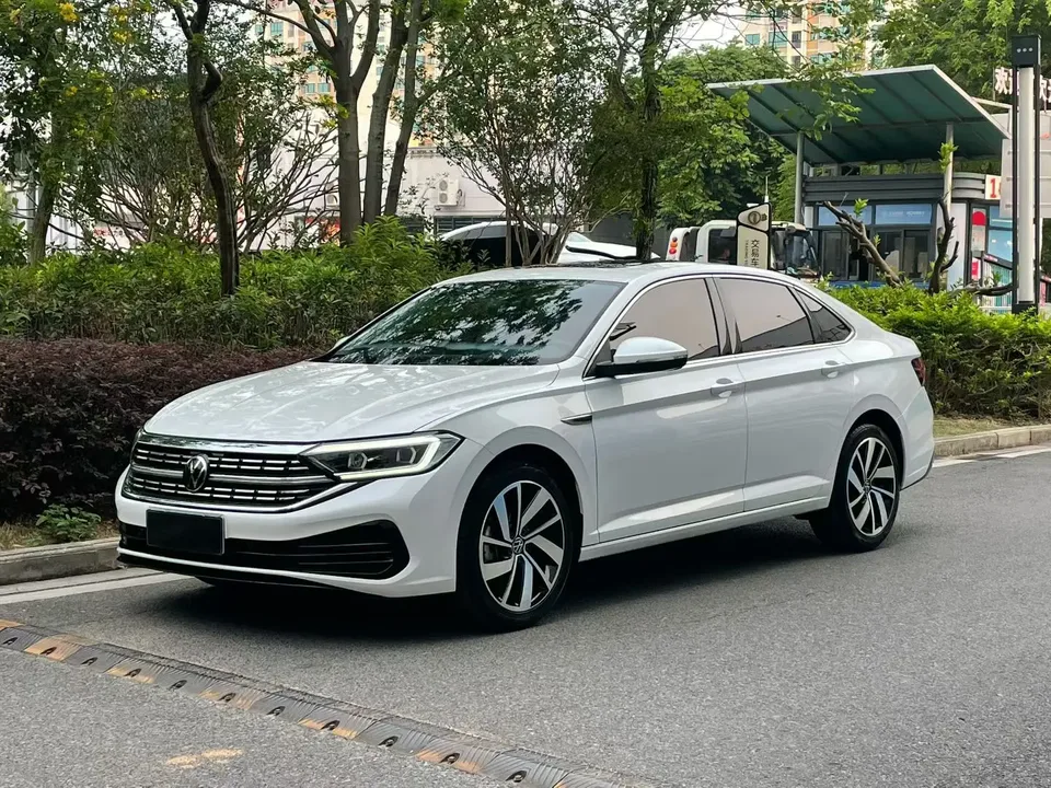 Volkswagen Sagitar 2023