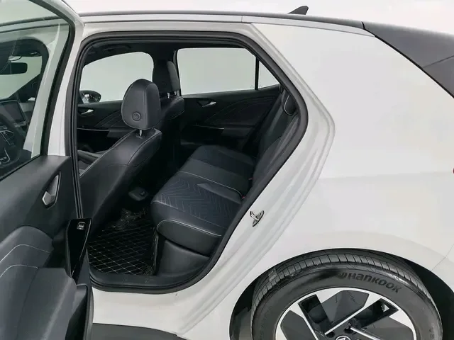 Volkswagen ID.3 Volkswagen ID.3 2024 Pure Smart Edition 2024 — thumbnail 3