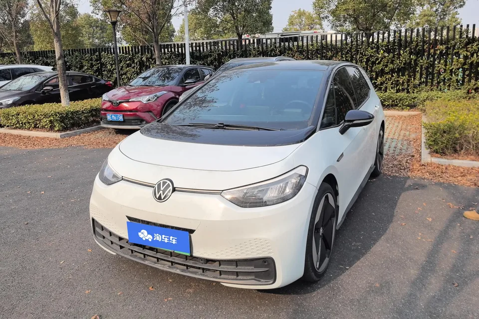 Volkswagen ID.3 Upgraded Pure Smart Edition 2024 — миниатюра 2