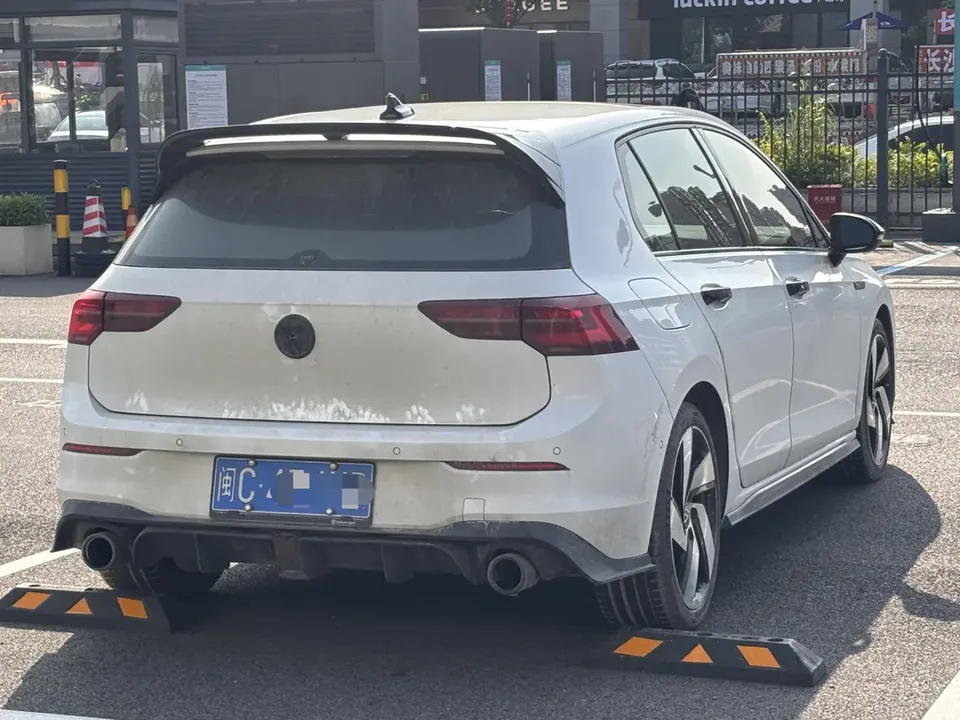 Volkswagen GOLF GTI 380TSI DSG GTI 2022 — миниатюра 3
