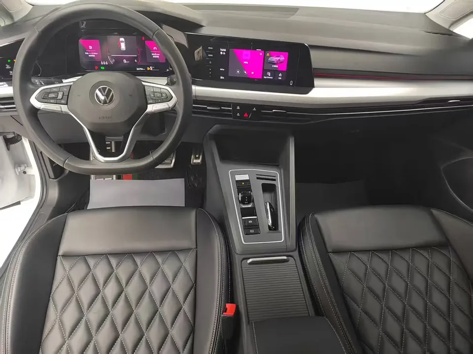 Volkswagen Golf Golf 2023 280TSI DSG Pro 2024 — миниатюра 3