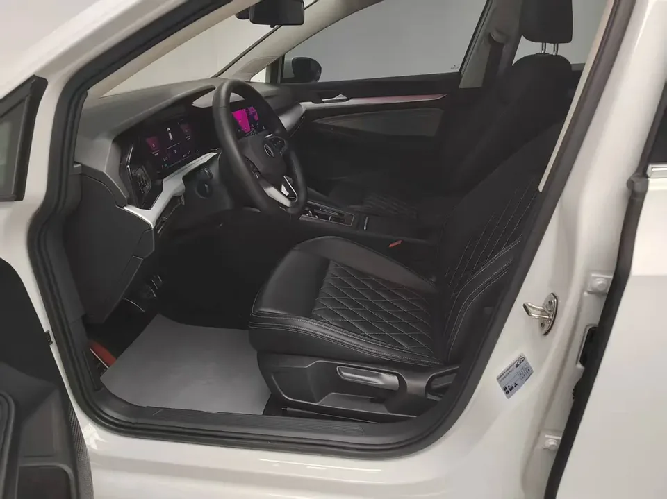 Volkswagen Golf Golf 2023 280TSI DSG Pro 2024 — миниатюра 4