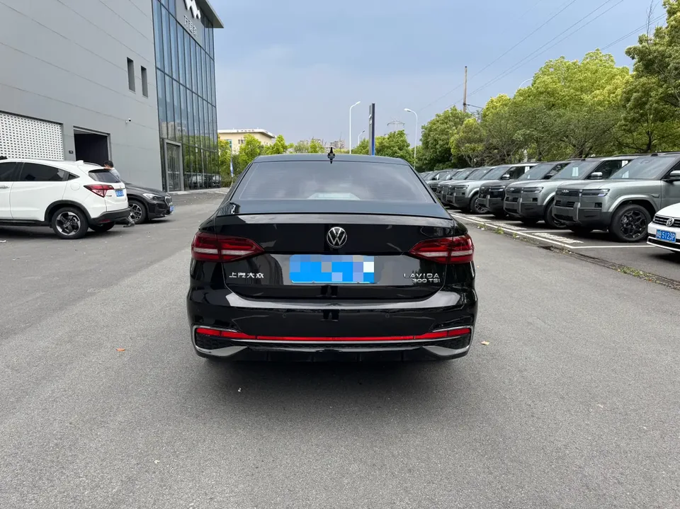 Volkswagen Lavida Lavida 2024 300TSI DSG Manyi Edition 2024 — миниатюра 2