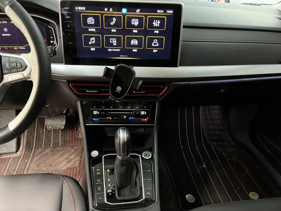 Volkswagen Lavida 300TSI DSG Starry Sky Eternal Edition 2023 — миниатюра 3