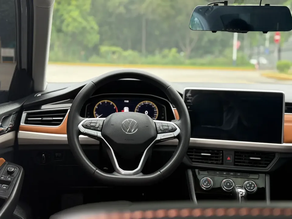 Volkswagen Bora Bora 2023 200TSI DSG Zhixing PRO Edition 2023 — миниатюра 5