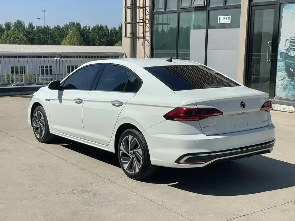 Volkswagen Bora Bora 2023 280TSI DSG Premium Edition 2023 — миниатюра 2