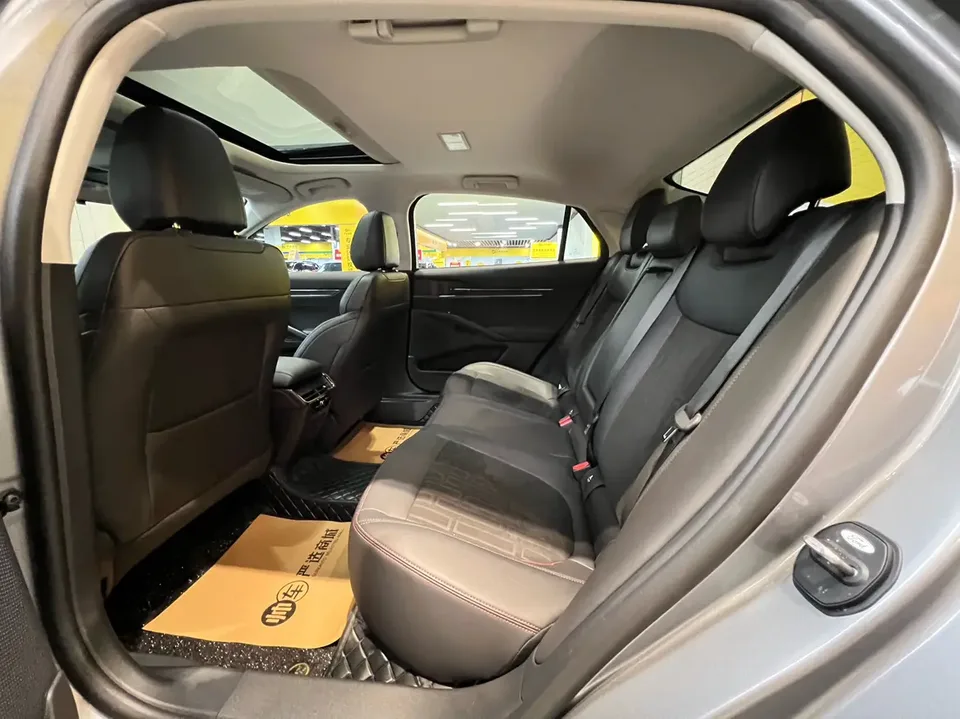 Ford Mondeo Mondeo EcoBoost 245 Luxury 2024 — миниатюра 5