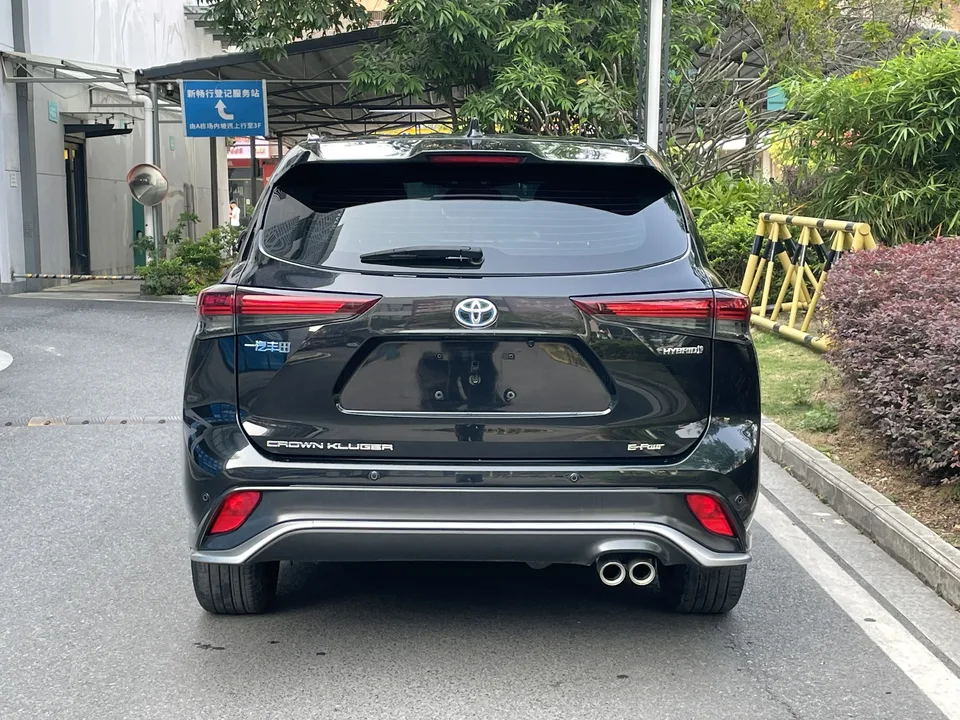 Toyota Crown Kluger Crown land release 2023 Intelligent Electric Hybrid Dual Engine 2.5L E-CVT Four-wheel Drive Deluxe Edition 2023 — thumbnail 2