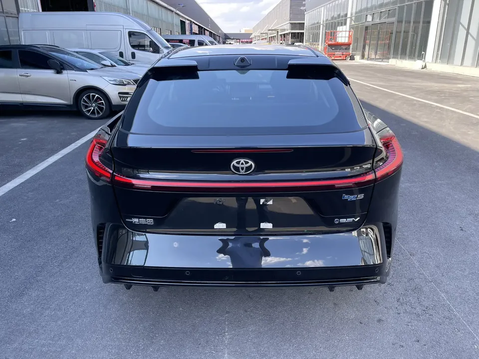 Toyota bZ5 550 PRO Smart Edition 2026 — миниатюра 2