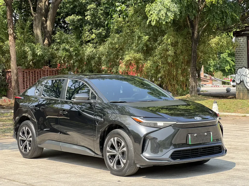 Toyota FAW bZ4X long-range JOY version 2023 — миниатюра 3