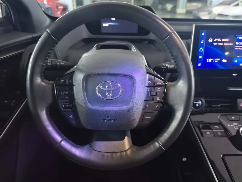 Toyota FAW bZ4X four-wheel drive high-performance Premium version 2022 — миниатюра 5