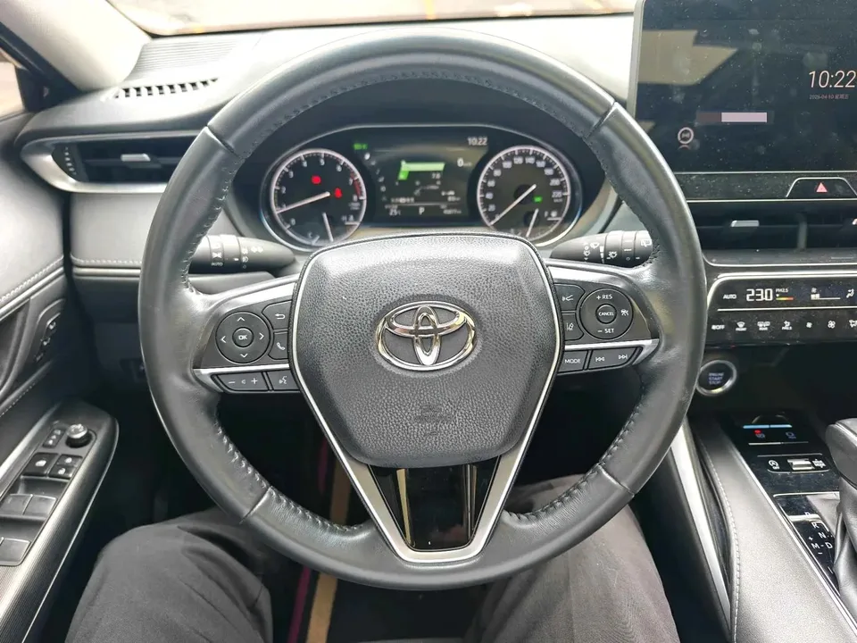 Toyota HARRIER Lingfang Harrier 2022 2.0L CVT 2WD Premium Edition 2023 — миниатюра 3