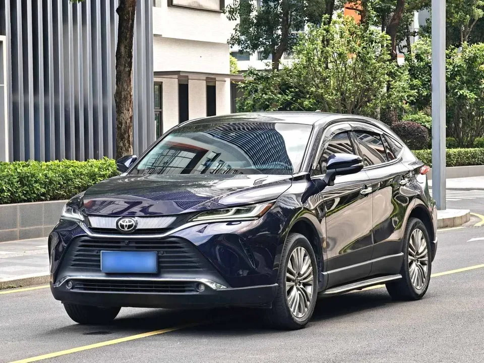 Toyota HARRIER 2023