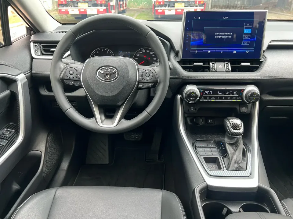 Toyota Willanda 2.0L four-wheel drive luxury PLUS version 2022 — миниатюра 5