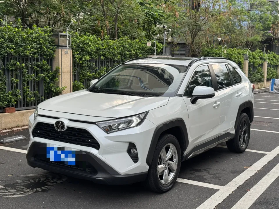 Toyota RAV4 2023