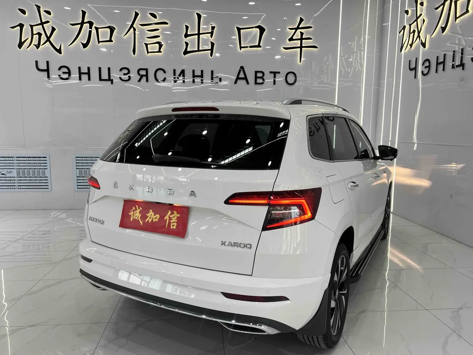 Skoda Karoq facelift TSI280 luxury version 2022 — миниатюра 2