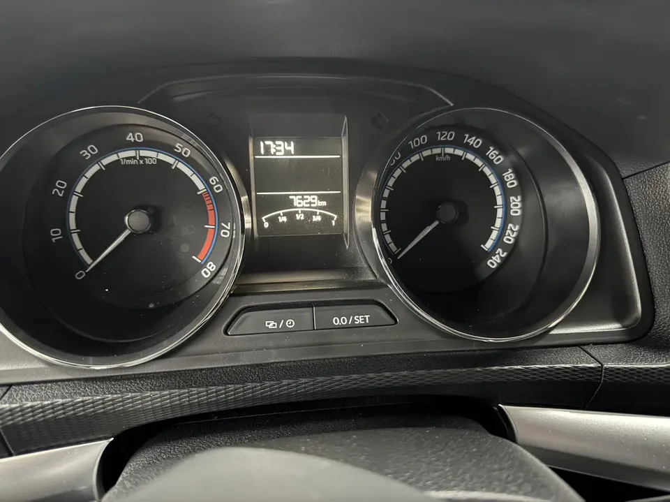 Skoda Comek Komic 2023 1.5L automatic comfort version 2023 — миниатюра 3