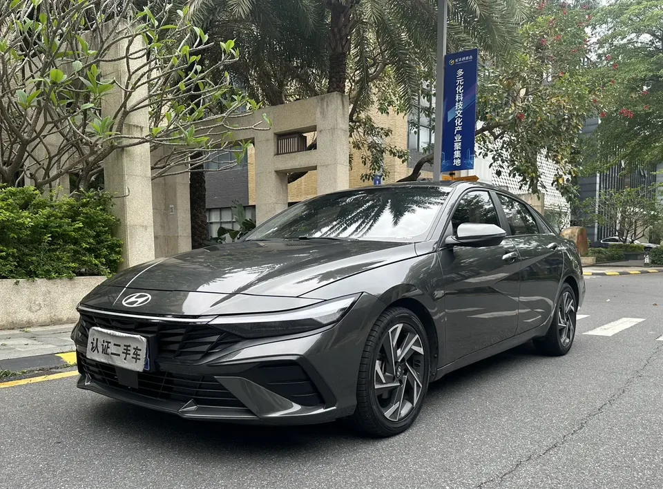 Hyundai Elantra Elantra 2023 1.5L CVT TOP flagship version 2024 — photo 1, buy with delivery to Moscow
