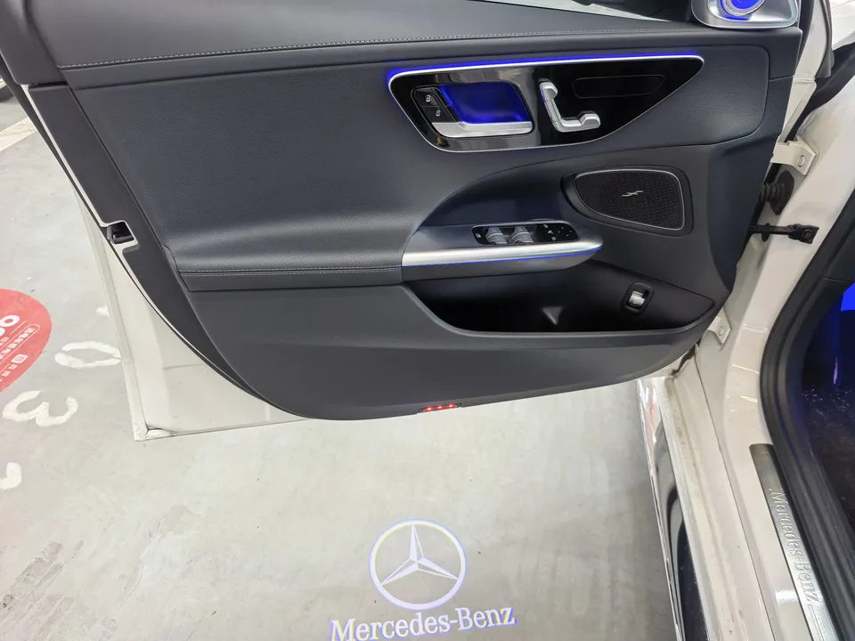 Mercedes-Benz C-Class Mercedes Benz C Class 2023 Mercedes-Benz C-Class 2023 C 200 L Sports Edition 2023 — миниатюра 3