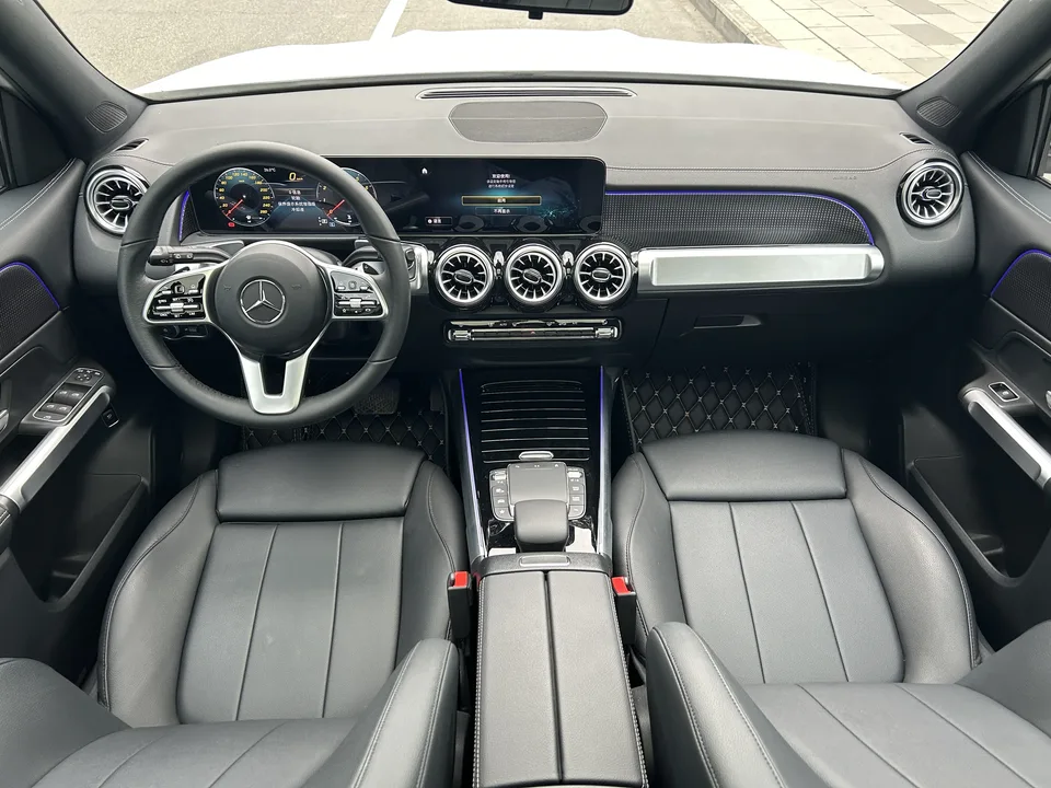 Mercedes-Benz GLB-Class Mercedes-Benz GLB 2023 GLB 220 Dynamic 2023 — миниатюра 4