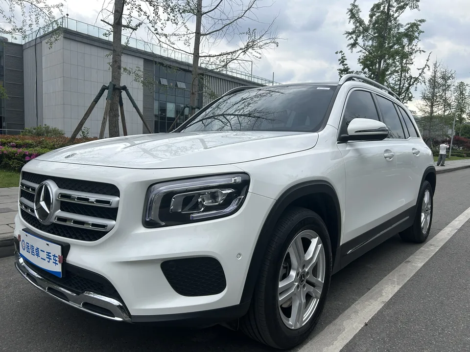 Mercedes-Benz GLB-Class 2023