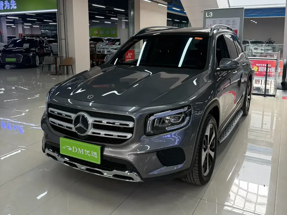 Mercedes-Benz GLB-Class 2023