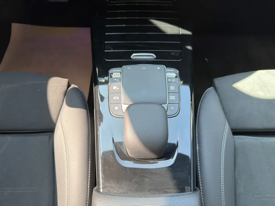Mercedes-Benz Mercedes Benz A Class Mercedes-Benz A-Class 2022 A 200 L Sports Sedan Fashion Edition 2023 — миниатюра 4