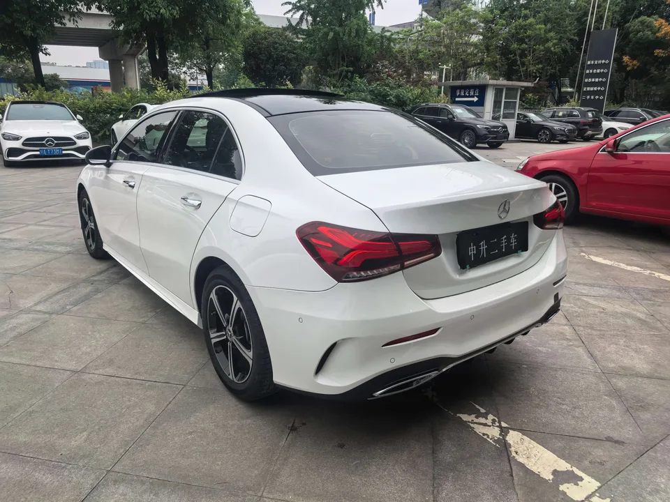 Mercedes-Benz Mercedes Benz A Class Mercedes-Benz A-Class 2023 A 200 L Sports Sedan Fashion Edition 2023 — миниатюра 2