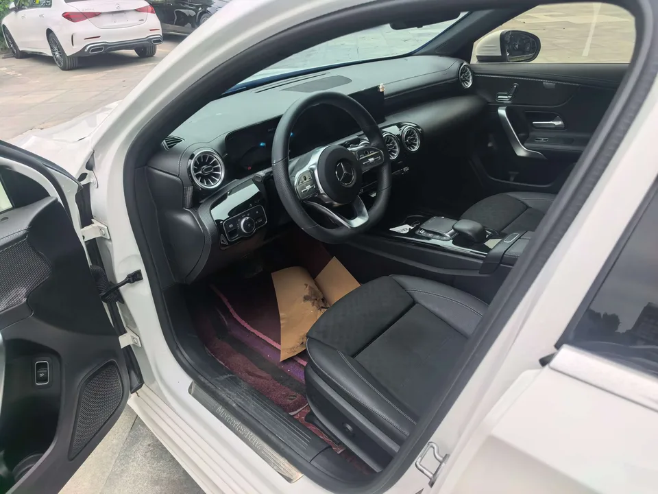Mercedes-Benz Mercedes Benz A Class Mercedes-Benz A-Class 2023 A 200 L Sports Sedan Fashion Edition 2023 — миниатюра 5