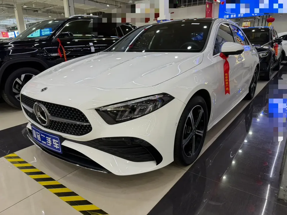 Mercedes-Benz Mercedes Benz A Class 2025