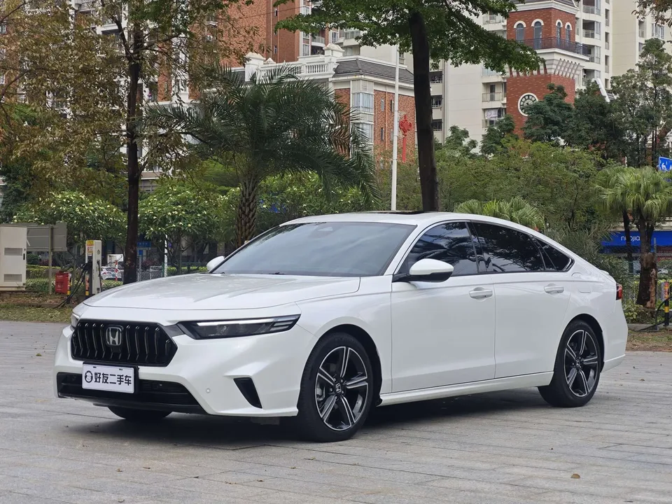Honda Inspire Insignia 2025 260TURBO Fine Edition 2025 — фото 1, купить с доставкой в Москву