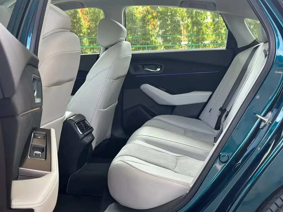 Honda Accord PHEV e:PHEV flagship version 2023 — миниатюра 3