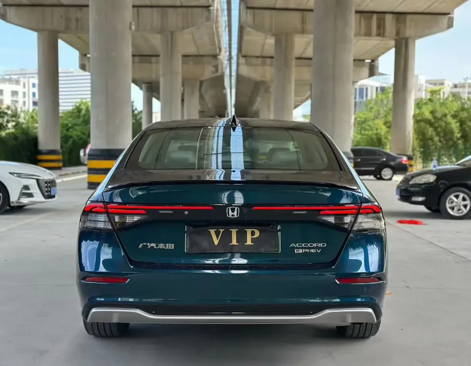 Honda Accord PHEV e:PHEV flagship version 2023 — миниатюра 4